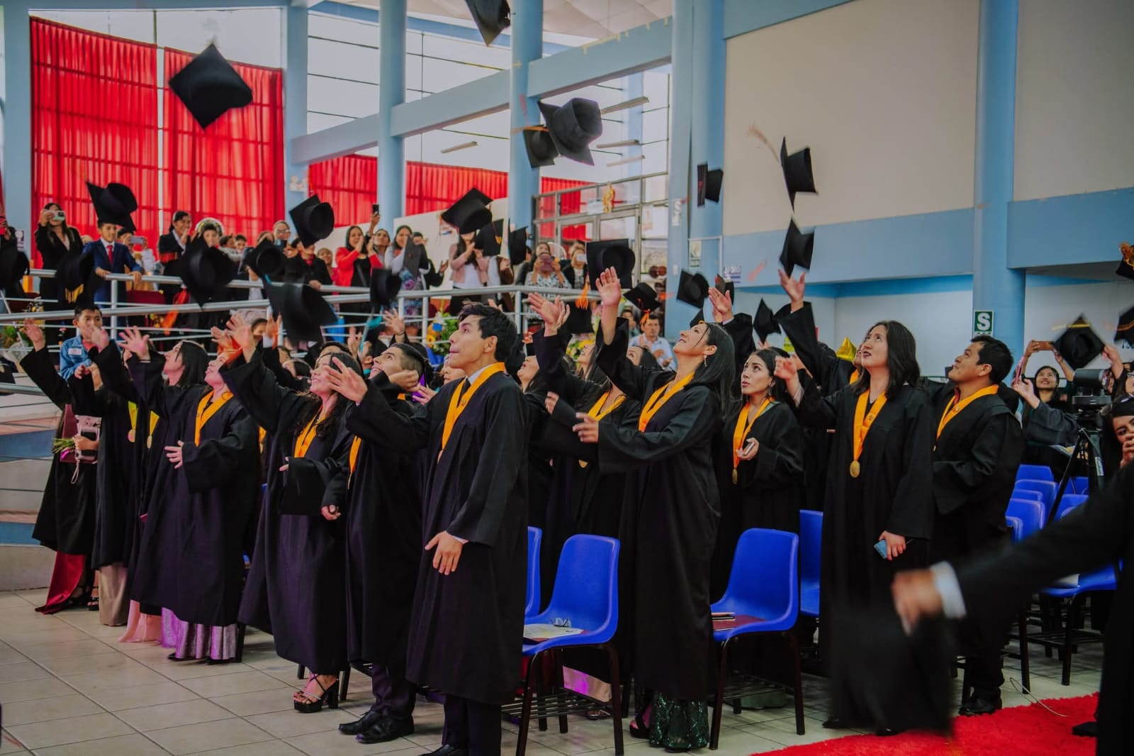 CEREMONIA DE GRADUACIÓN